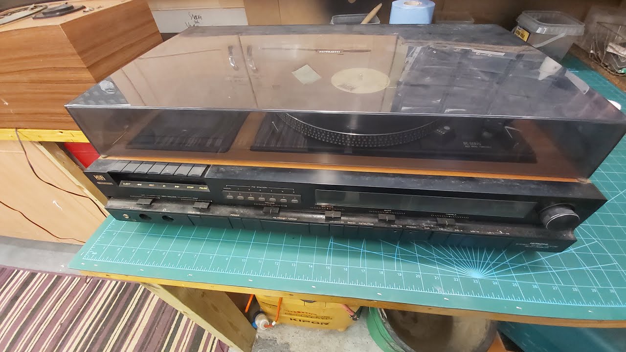 Hitachi SDT 7680R Music Centre - YouTube
