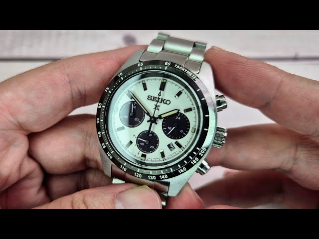 Seiko Speedtimer Solar Chronograph SSC813 - YouTube