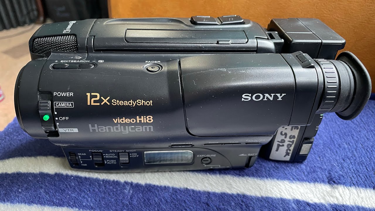 SONY CCD-TR400 Hi8 Unit From 1994 Video 2 - YouTube