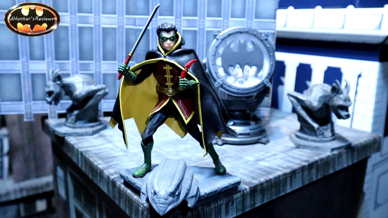 Mezco 1:12 Collective Damian Wayne Robin Batman Action Figure