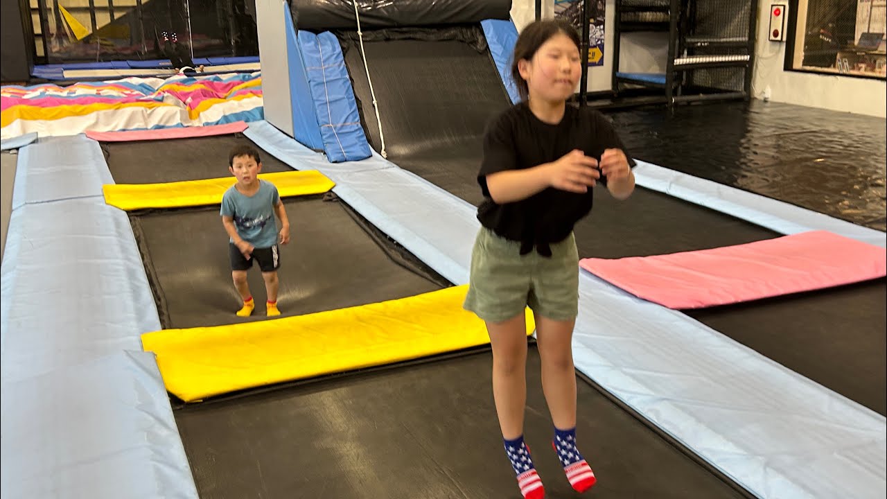 9歳娘と6歳小僧がトランポリンとボルダリングに初挑戦‼️名古屋市緑区