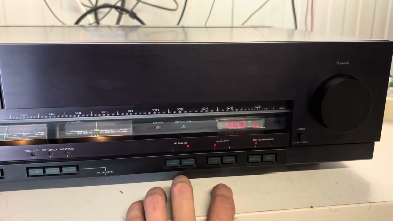Kenwood L-02T FM Stereo Tuner High End! - YouTube