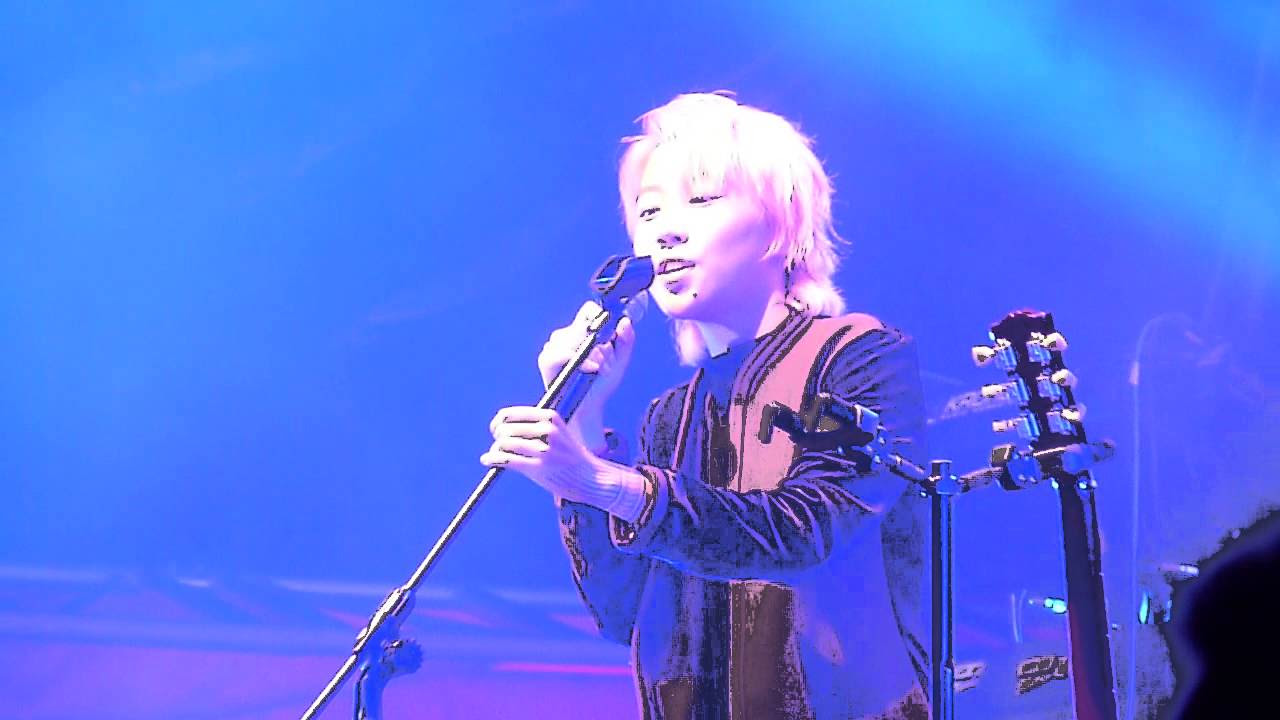 Leah Dou - My Days @ Clockenflap 2015-11-28 - YouTube