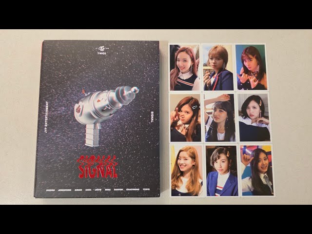 트와이스 (TWICE) Signal Monograph Unboxing - YouTube