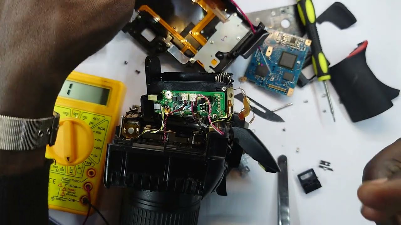 Open NIKON D5600: MOTHERBOARD ATTEMPTED REPAIR: part 3 of 3 - YouTube