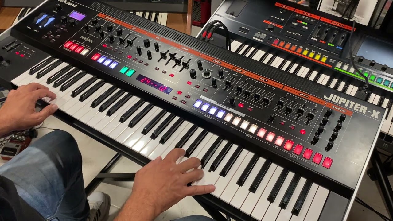 Roland Jupiter X Sounds - Jean Michel Jarre - Equinoxe 8 - YouTube