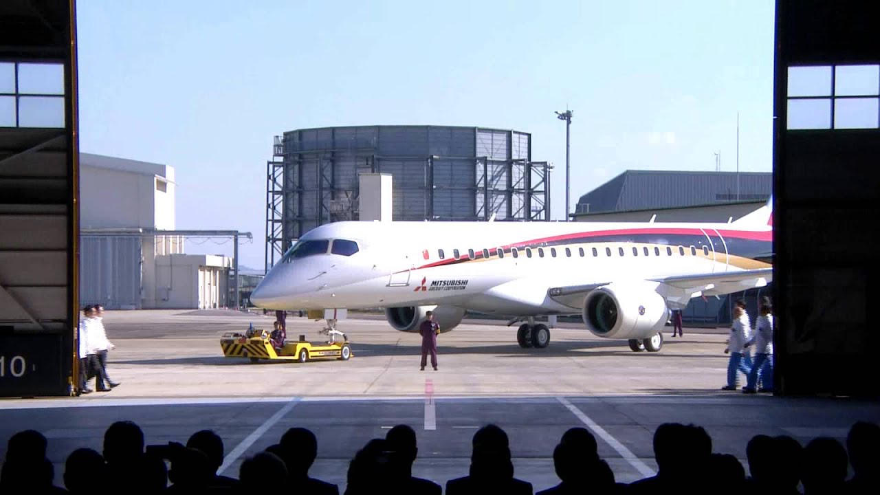 MRJロールアウト式典（3分バージョン） - YouTube