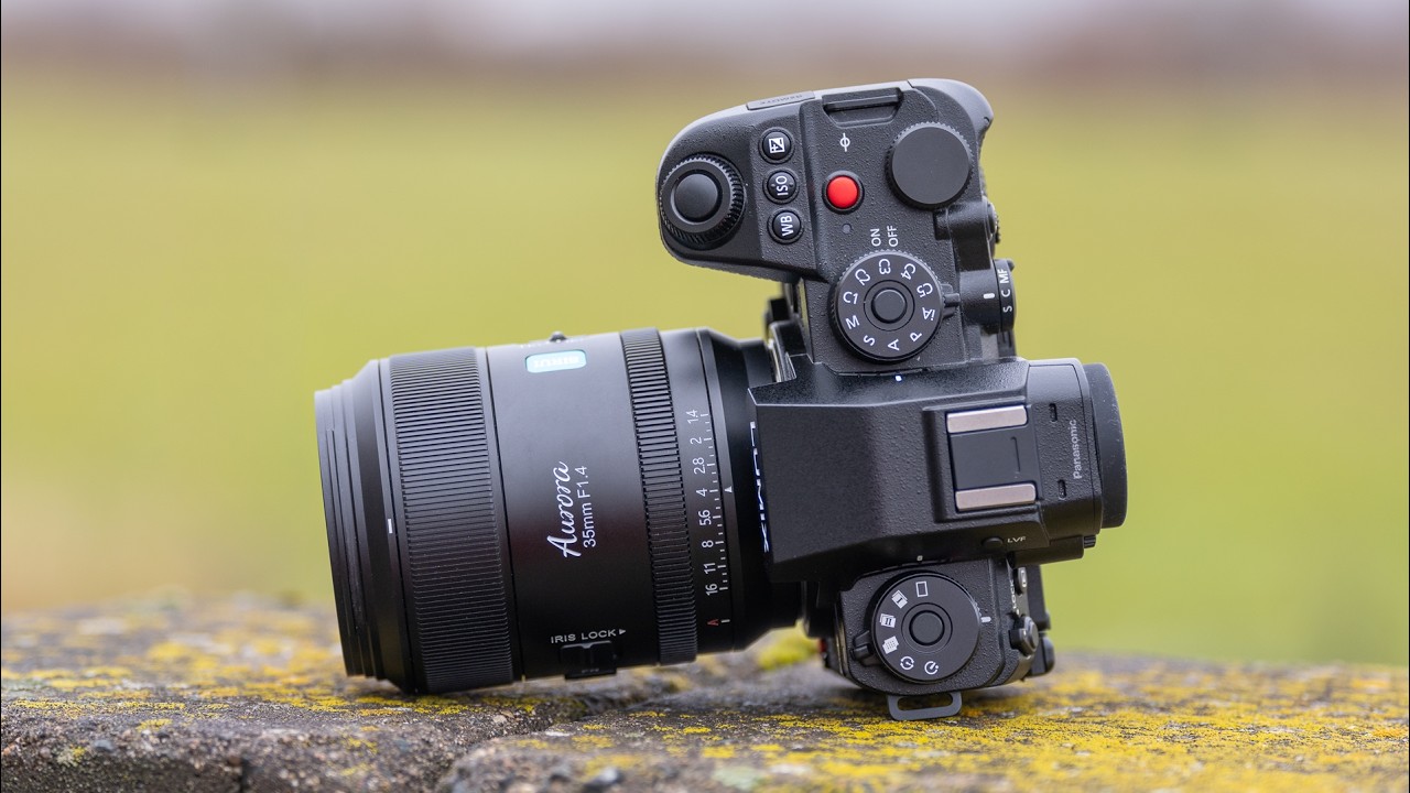 SIRUI Aurora 35mm F1.4 Review w/ Panasonic S1R II [ L-Mount