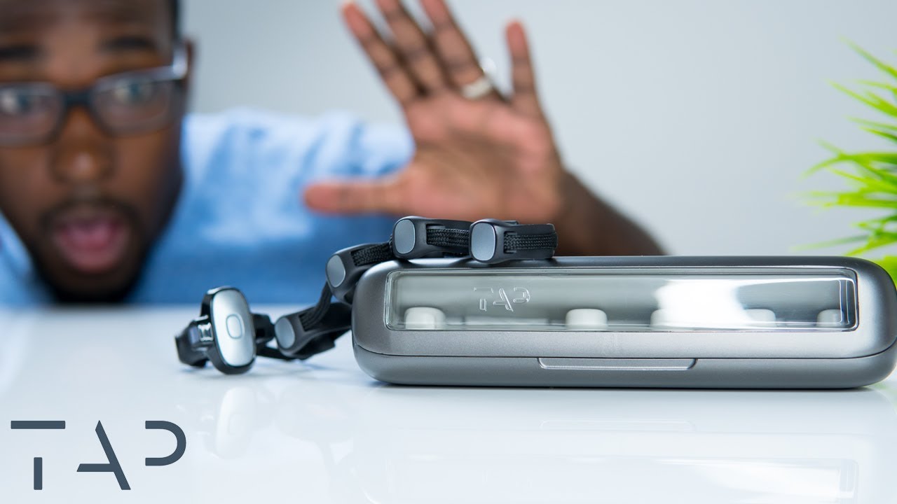 VR内で活用できるウェアラブルキーボード「Tap Strap」