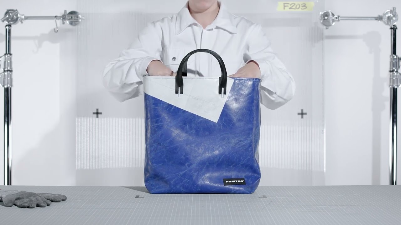 FREITAG - F203 BOB - YouTube