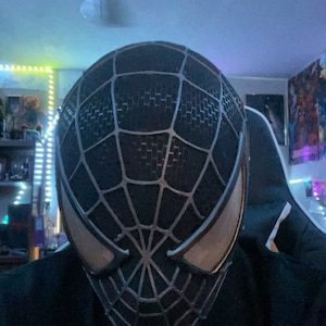 ブラックスパイダーマンマスク、フェイスシェルレンズ付きトビー