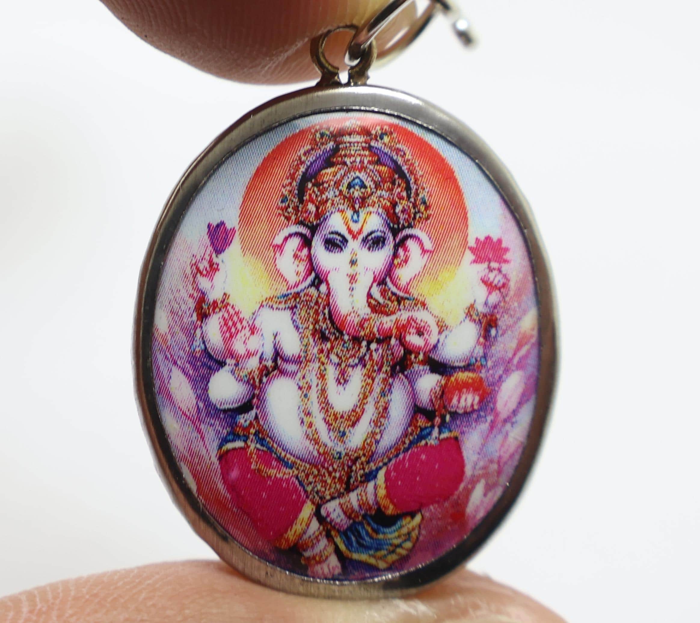 ガネーシャ神ペンダント「オームネックレス」：ヒンドゥー教の成功の神