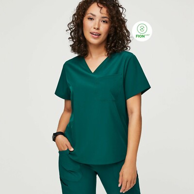 NWT FIGS Women's Amazon Green FIONlite Sokone Classic V-neck Scrub