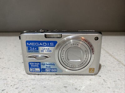 Panasonic Lumix DMC-FX01 Digital Camera + Genuine Battery 6.0MP