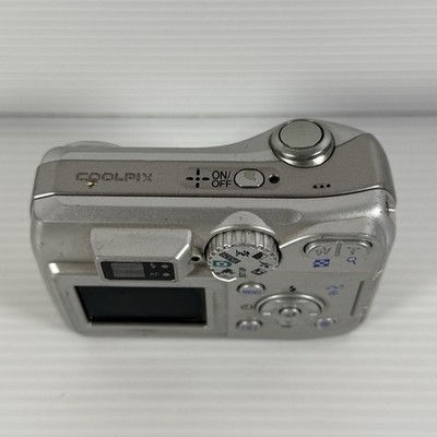 Nikon COOLPIX 3200 3.2MP Digital Camera - No Memory Card, Untested