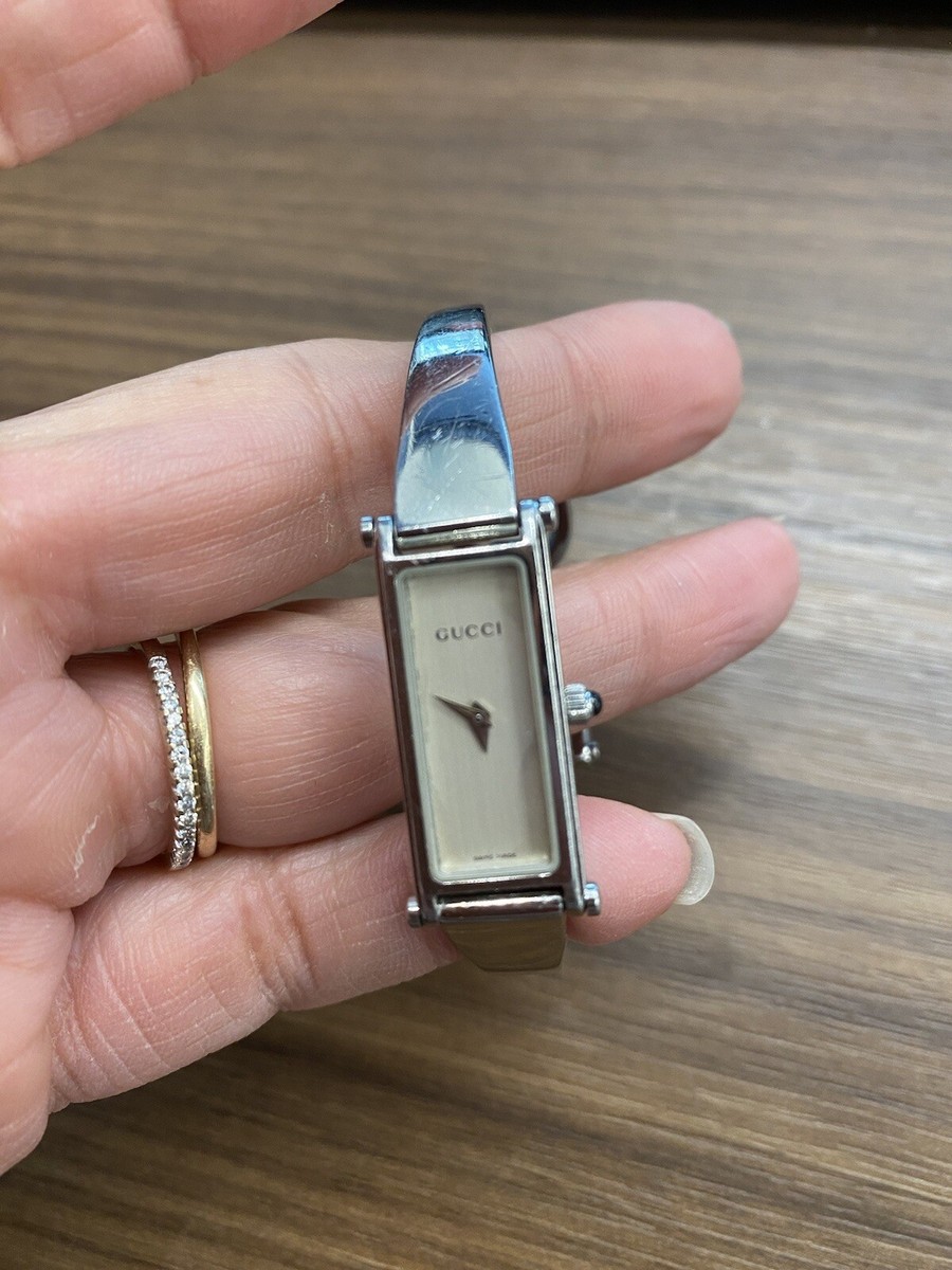 Gucci 1500 L Swiss Made Authentic Golden Metal Watch Square Shape