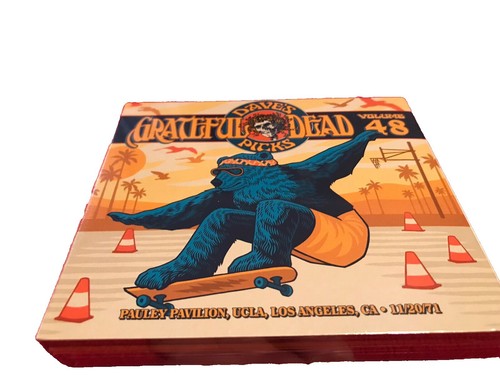 Grateful Dead Beyond Description CD box set 1973-1989 Booklets
