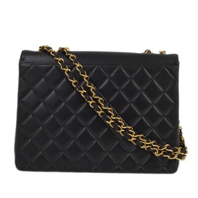 Chanel Black Lambskin Classic Flap Maxi Jumbo Chain Shoulder Bag