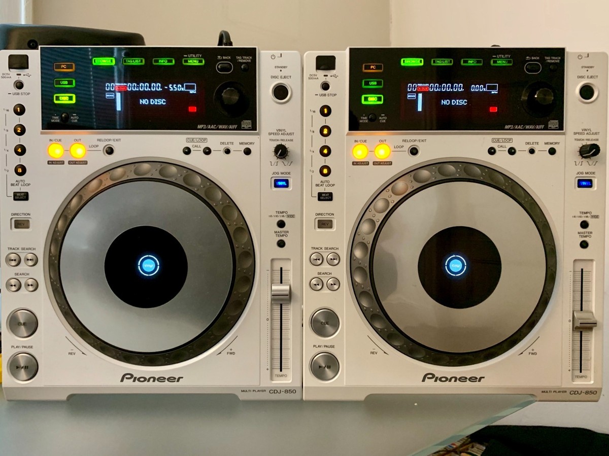 PAIR X2 Pioneer CDJ-850-W Limited White DJ Multi Player Digital