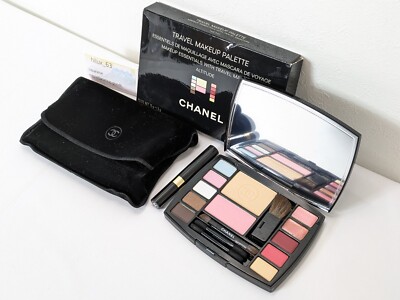CHANEL Travel Makeup ALTITUDE Makeup Essentials with Mascara,Pouch