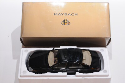 AUTOART MAYBACH 57 DEALER MODEL BROWN BLACK DIE CAST SCALE 1:18