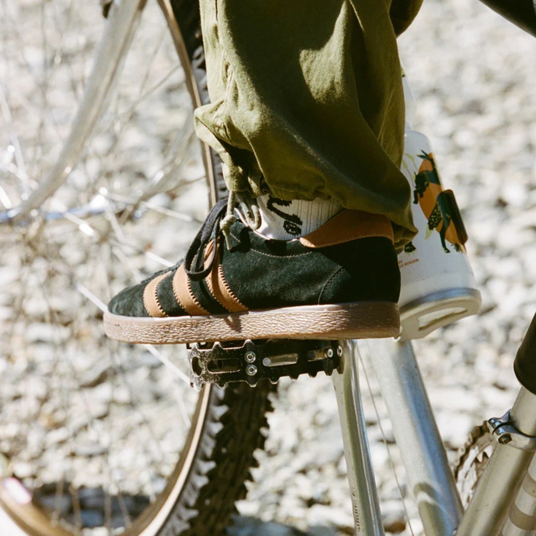 adidas Originals × KICKS LAB. TOBACCO HQ9184 Core Black × Brown