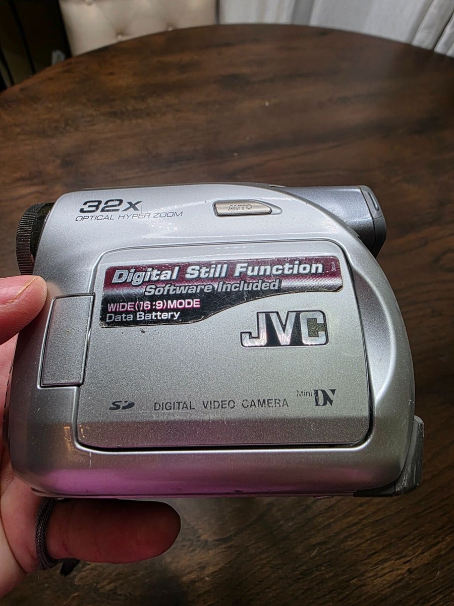 JVC Digital Video Camera GR-D395U 32X Optical Zoom Mini DV Wide