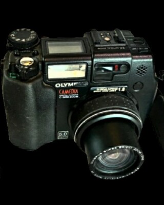 Olympus Camedia C-5050 Zoom 3x 5MP F1.8 Fast Super Bright Lens
