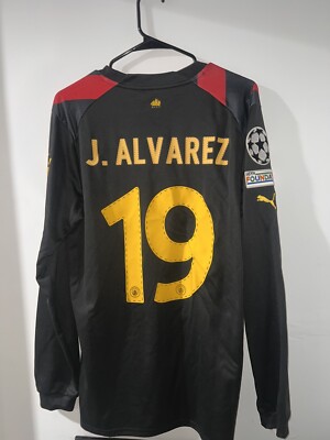Julian Alvarez #19 Mens MEDIUM PUMA Manchester City Away Jersey