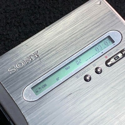 Sony MZ-NH1 MiniDisc Hi-MD Walkman Portable Player Tested Used