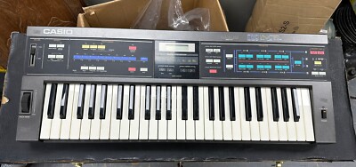 casio cz-1000 vintage sythesizer with NO ISSUES and wood vintage
