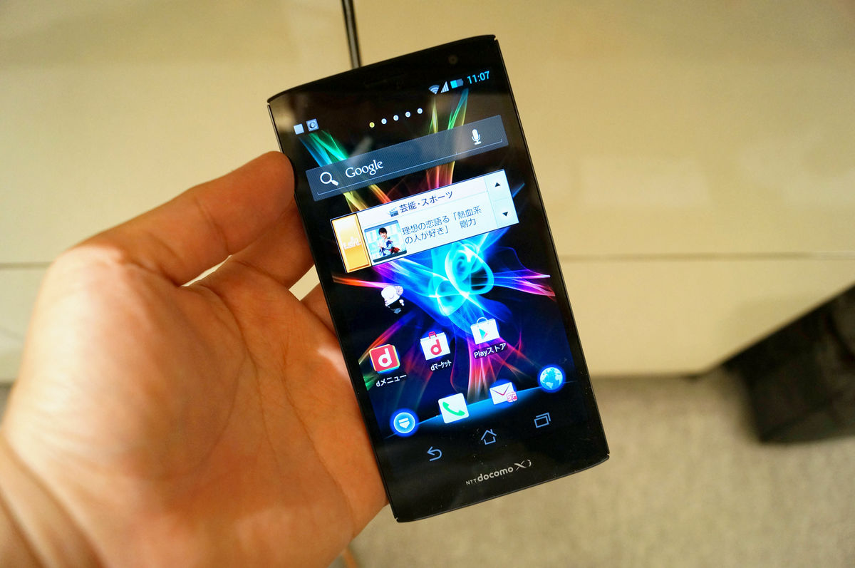 ドコモ夏の新機種「ELUGA power P-07D」速攻フォトレビュー、防水防塵