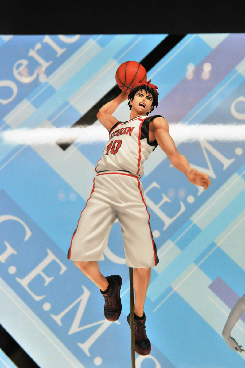 黒子のバスケ」から視線誘導されそうにない黒子テツヤと躍動感あふれる