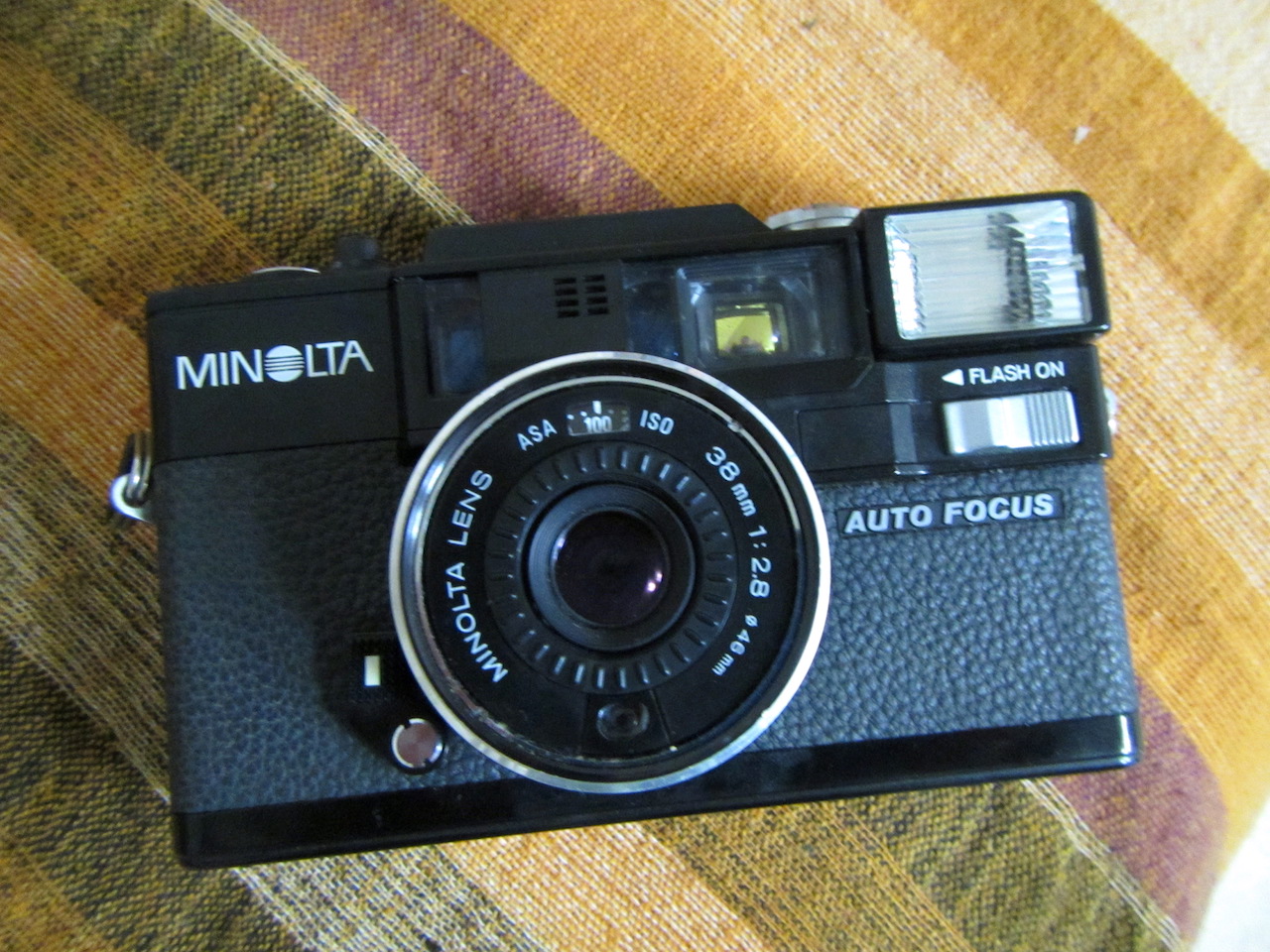 Minolta Hi-Matic AF-D – Camera Go Camera