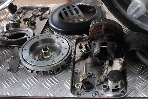 ベスパ50s ボアアップ | Bongout