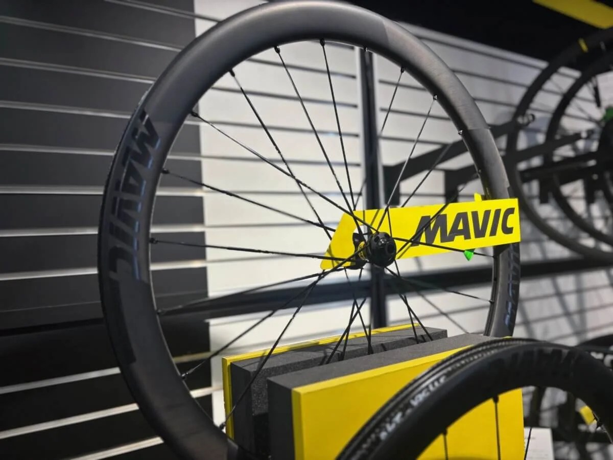 MAVIC NEWモデル】人気のCOSMIC 3モデルに新開発のセラミック