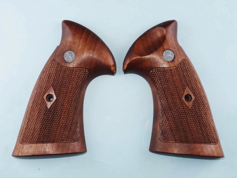 CAW S＆W M29用木製グリップ（タナカ・コクサイ用共）再生産