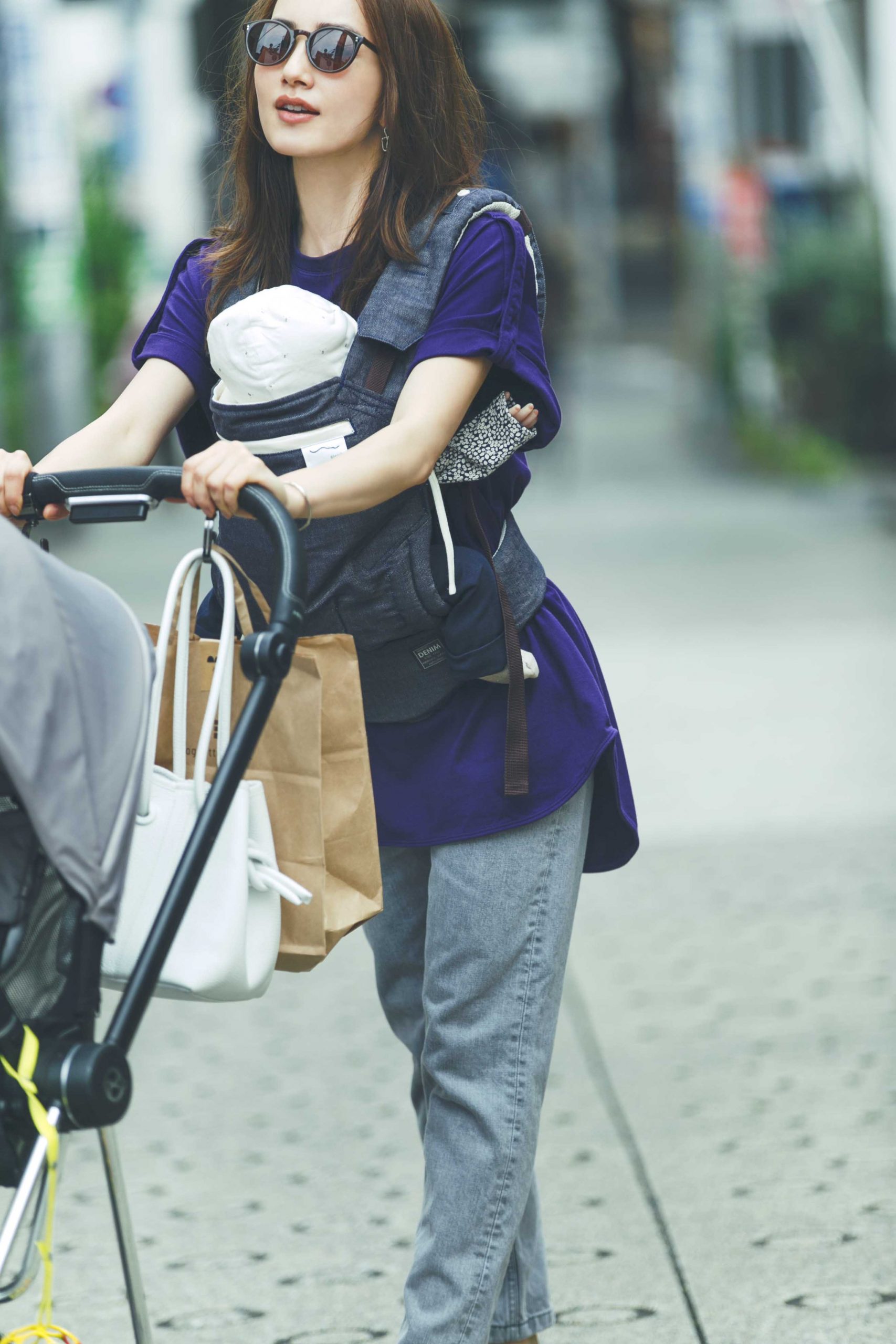 産後2週間から使える！【サン＆ビーチ】抱っこひも | VERY