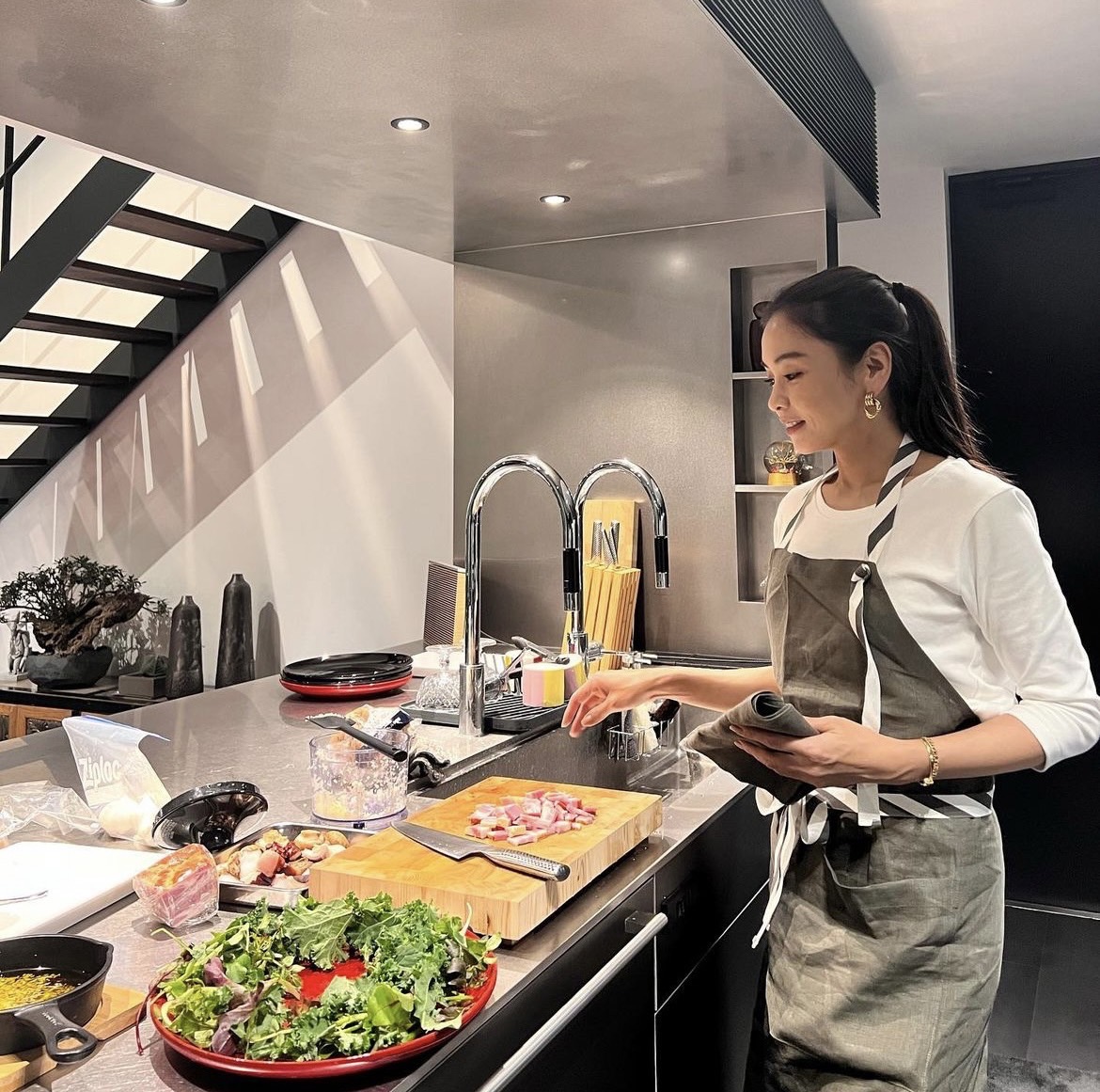 滝沢眞規子さんプロデュースのエプロンがオシャレすぎる【プレゼント