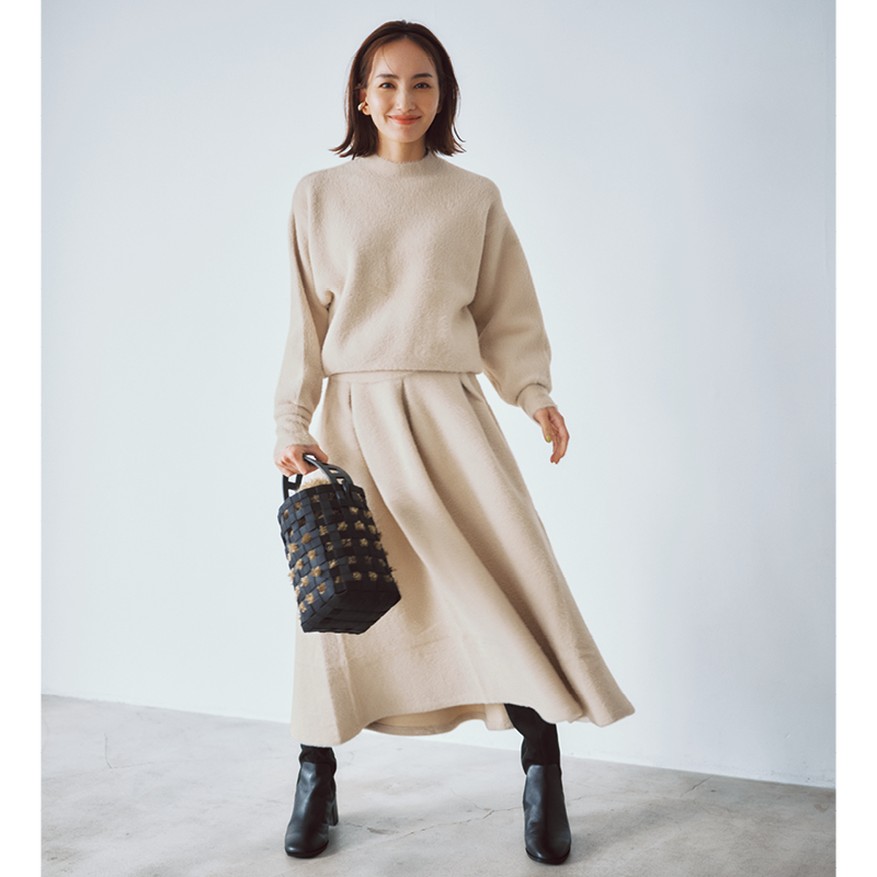 高見え【ニットのセットアップ】程よい光沢感で帰省やきちんとシーンに