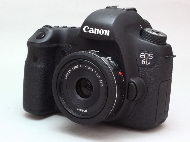 40ミリ”を撮影者次第で楽しめる薄型レンズ――キヤノン「EF40mm F2.8 STM