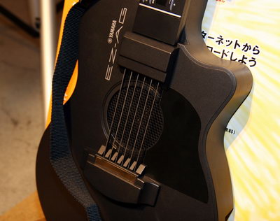 アコギ”らしさに五郎も納得――ヤマハ新「光るギター」（1/2 ページ
