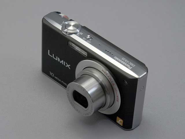 広角25ミリ＋おまかせiAで持ち歩きが楽しくなる――パナソニック「DMC