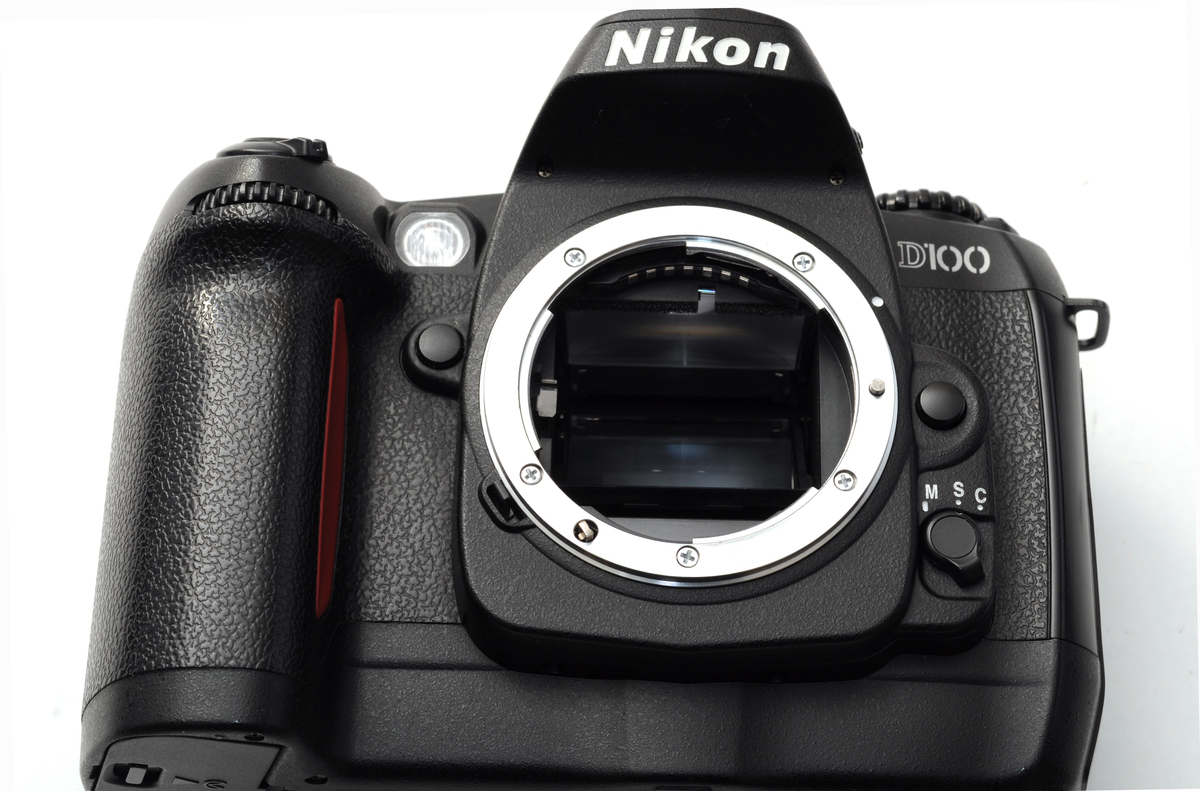 ニコン D100ボディ 中古カメラ・レンズ販売サイト | メディアジョイカメラ