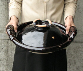 楽天市場】土楽窯 ふた付き黒鍋一尺一寸 : ベルセーブ