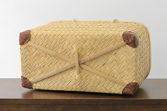 スズ竹市場かご(岩手県鳥越竹細工/籐ハンドル/中サイズ/レザー底あて