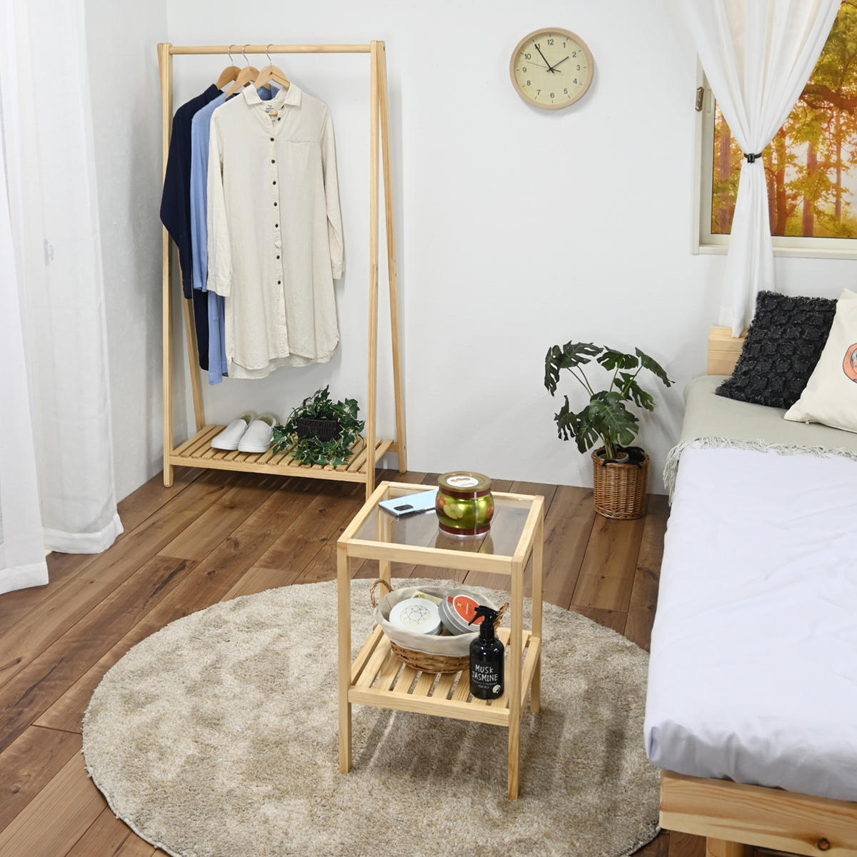 楽天市場】サイドテーブル ガラス天板 天然木フレーム 棚付 約36cm角