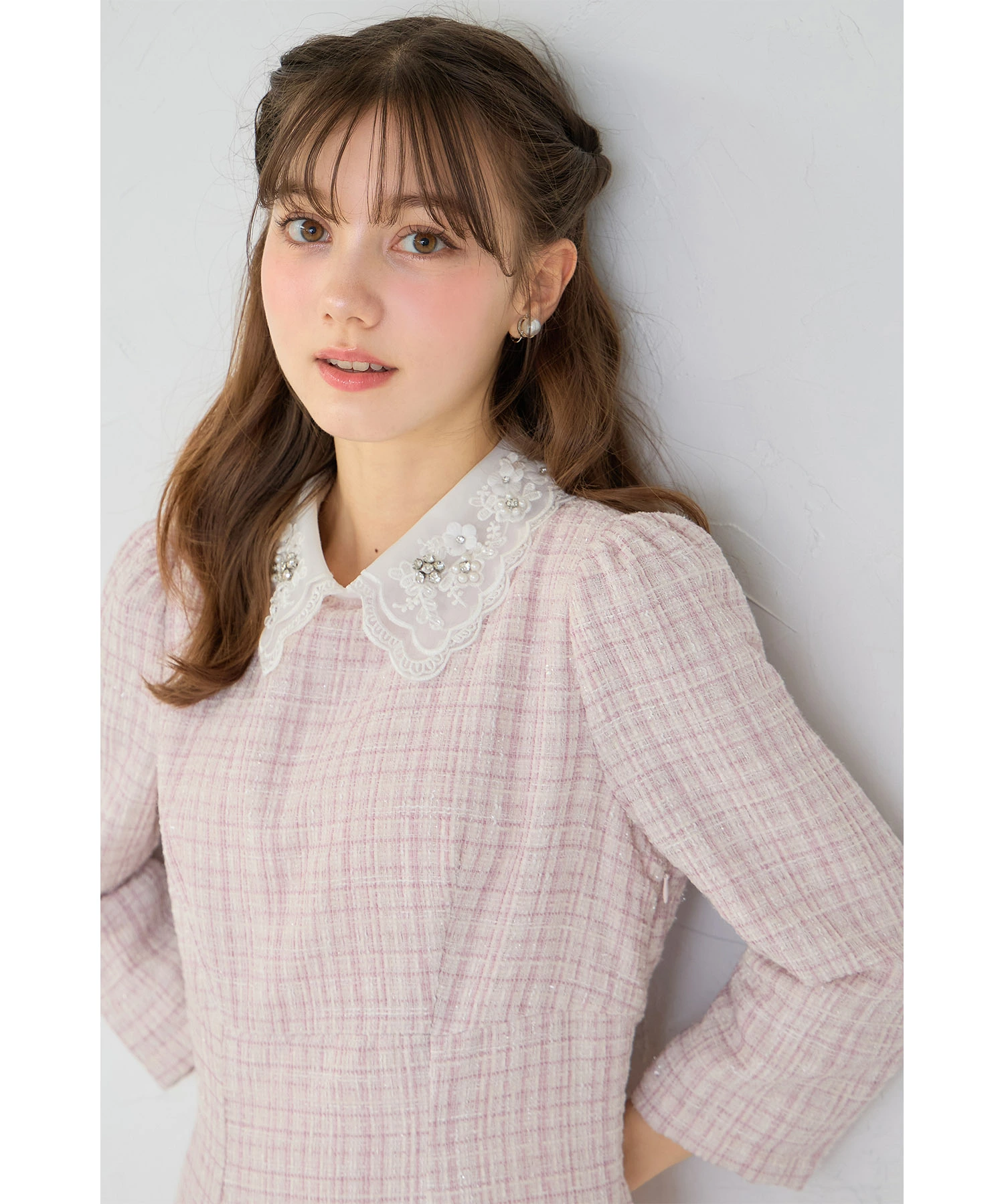 ビジュー×立体モチーフ付きオーガンジーフラワーレース襟ツイード