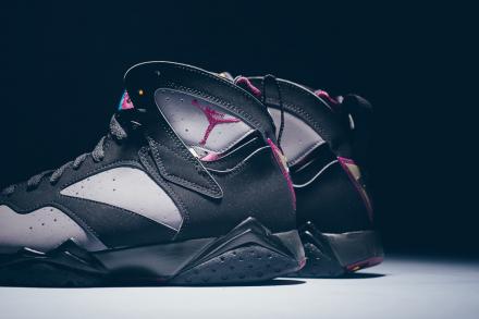 国内7月18日発売予定】 ナイキ エアジョーダン7 レトロ ブラック