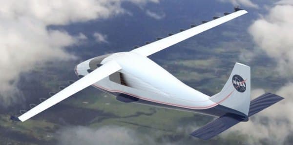 NASA が電池で空を飛ぶプロペラ機を開発中 ― 秘密は18基のモーター